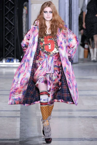 Look 11
